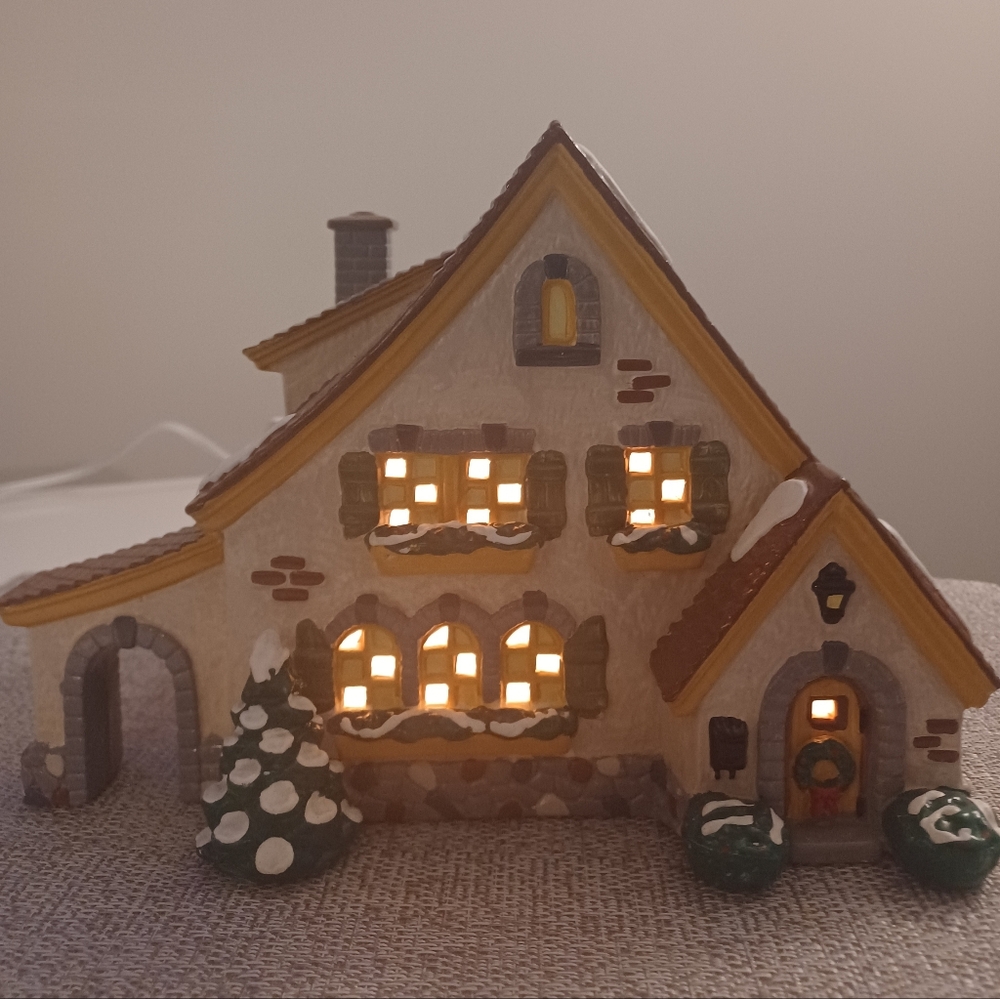 Carmel Cottage The Original Snow Village 1994 Retired 1997 #54666 Ceramic
